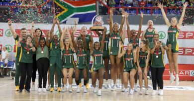 Afrika Borwa e ipabola Nairobi: banna ba sireletsa mohope, SPAR Proteas e hapa silevera